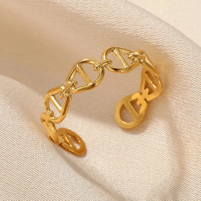 GeoLuxe Ring