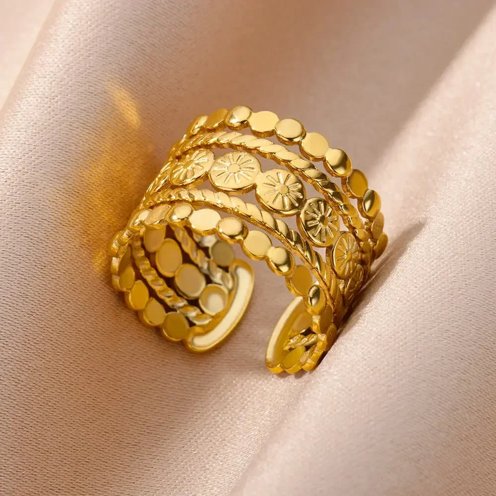 GeoLuxe Ring
