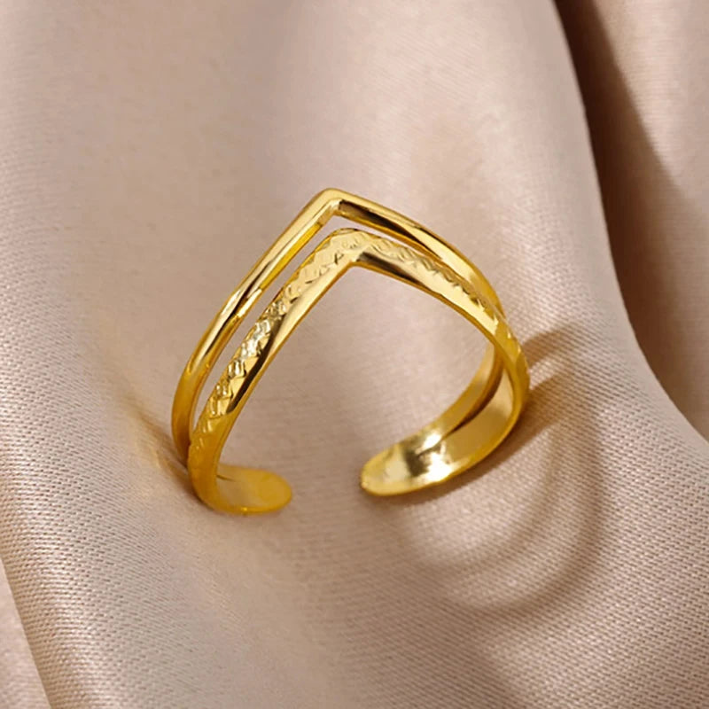 GeoLuxe Ring